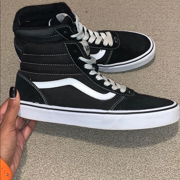 Vans - Picture 3 of 5